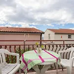 Zeljko Apartman Makarska