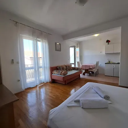 Apartman Zeljko *