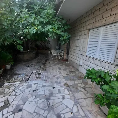 Zeljko Apartamento Makarska