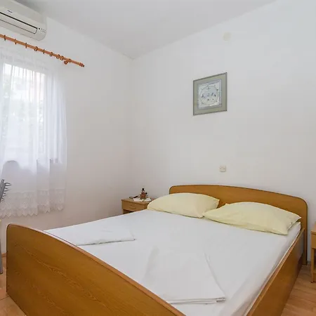 Apartamento Zeljko Makarska
