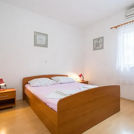 Zeljko Apartman Makarska
