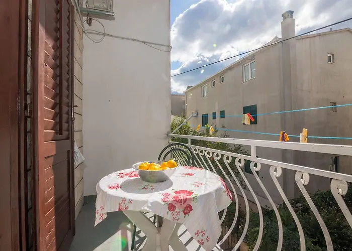 Apartment Zeljko Makarska
